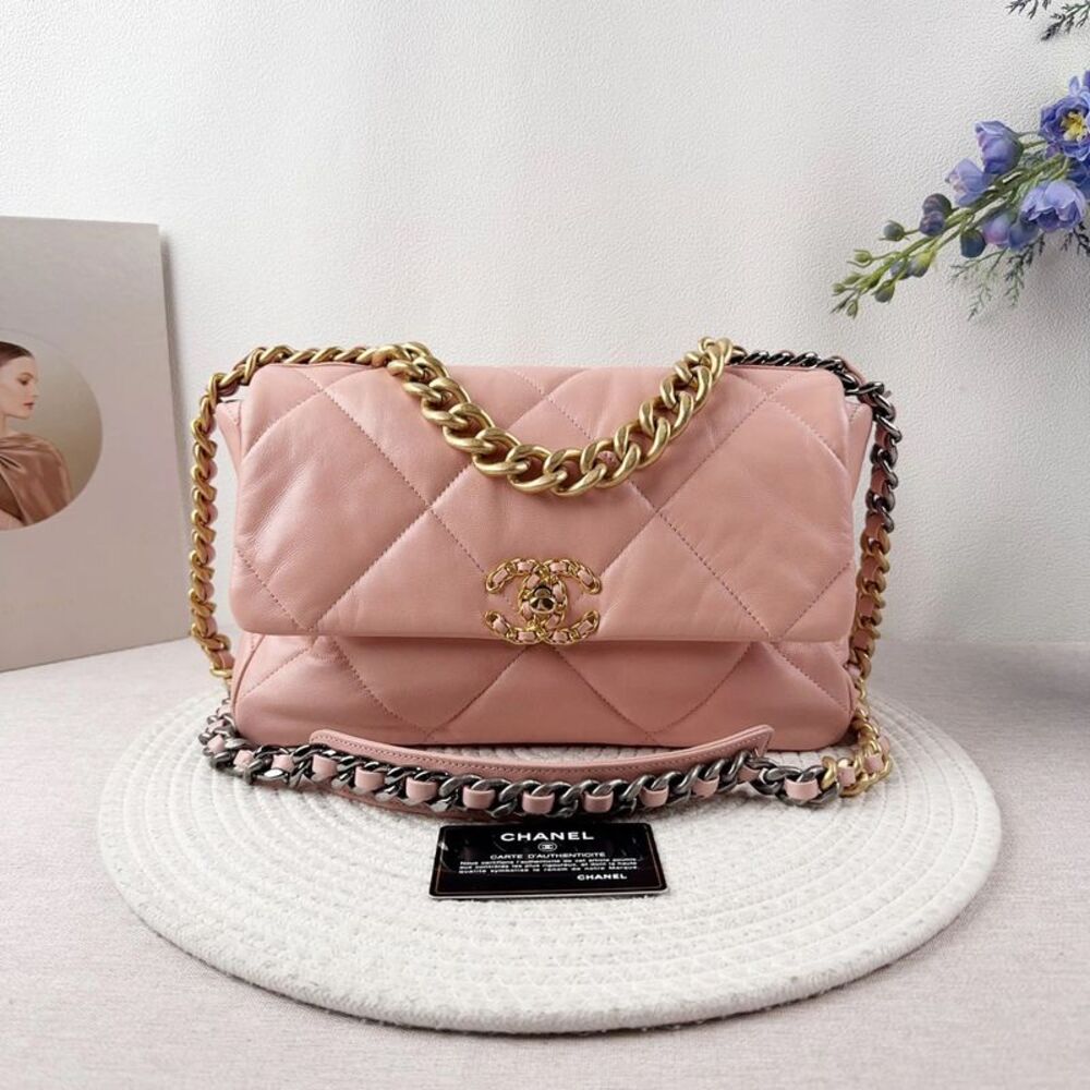 Chanel Women Pre-Loved Bag Very Good Condition